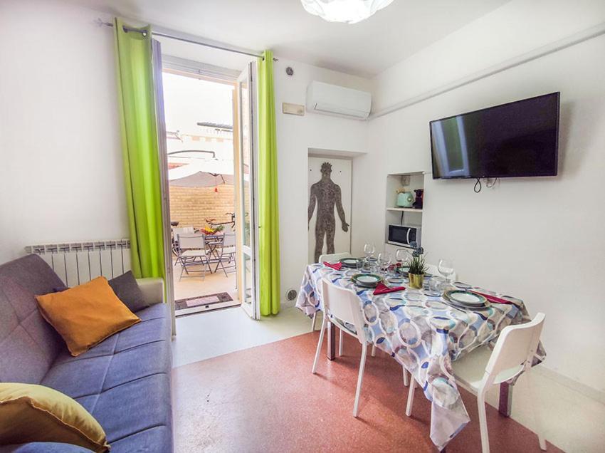 Casa Chiara In Centro Con Corte Privata San Benedetto del Tronto Kültér fotó